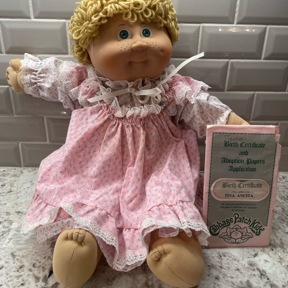 Vintage 1980s Cabbage Patch Doll